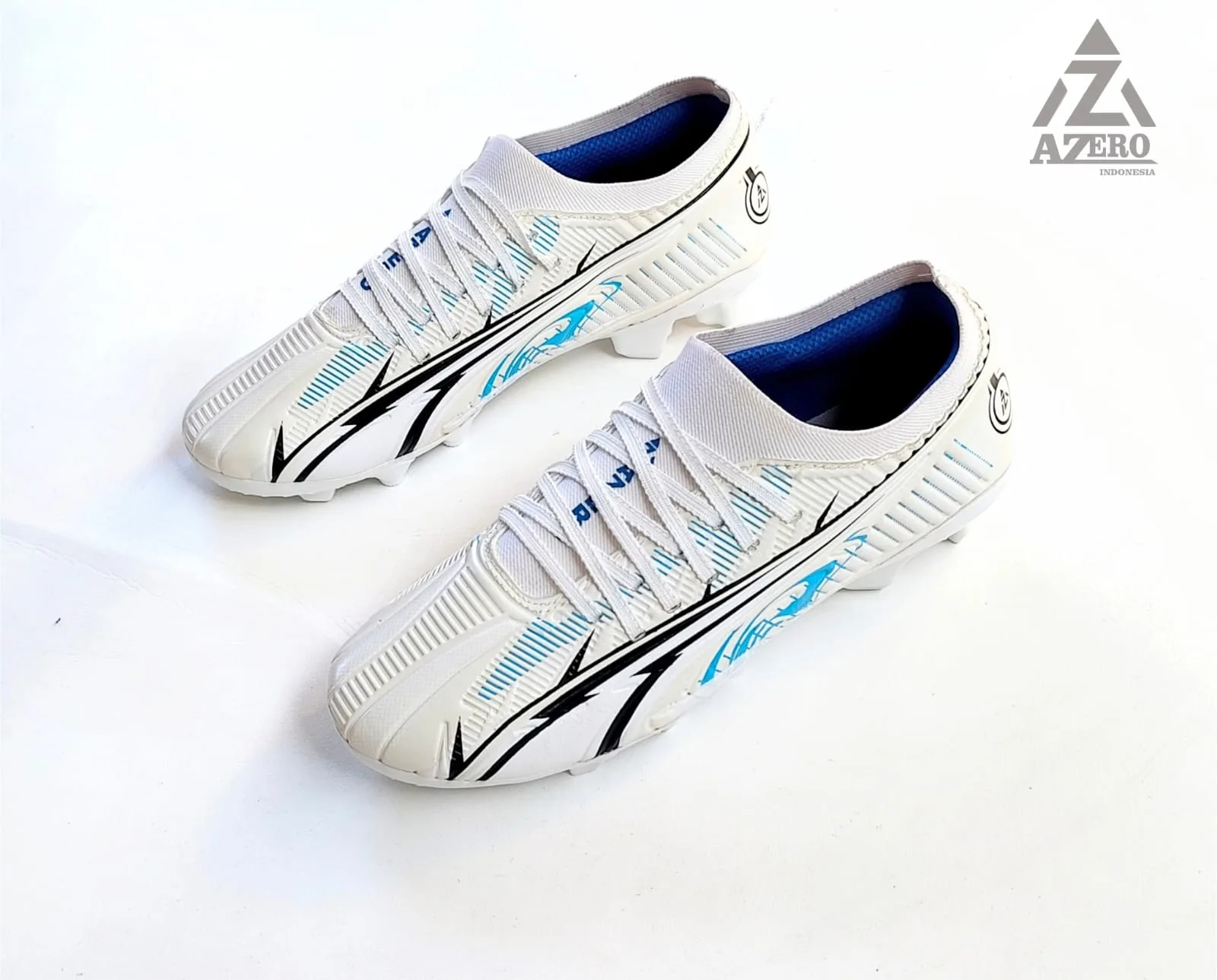 Azero Tribal Putih biru